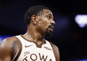 梅尔顿：我比赛状态正在逐步恢复 最大的调整是现在要面对7尺长人